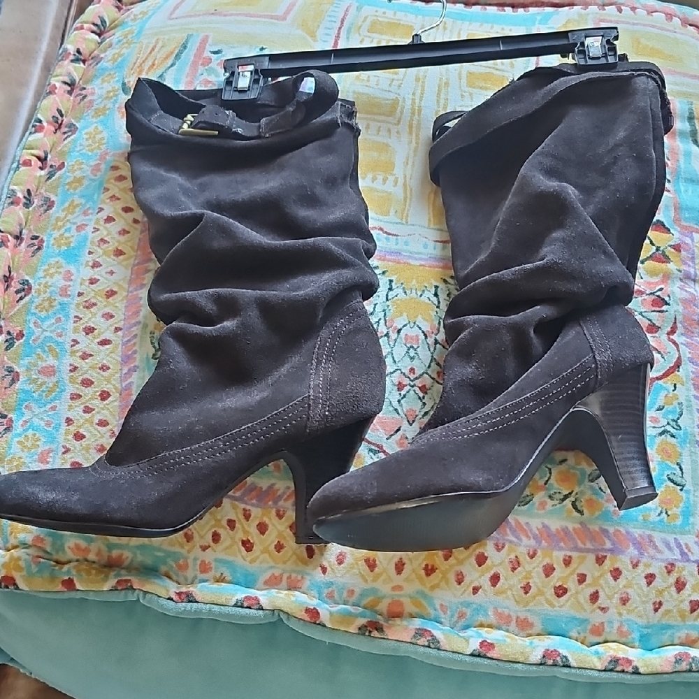 Kelly & Katie Grey Heeled Boots, Suede